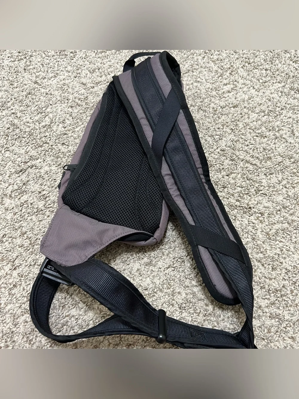 Pacsafe Venturesafe 150 PA028 Anti-Theft Sling Crossbody Pack in Light Purple